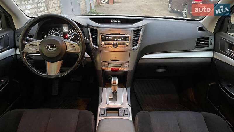 Subaru Outback 2011