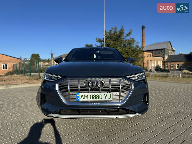 Audi-3