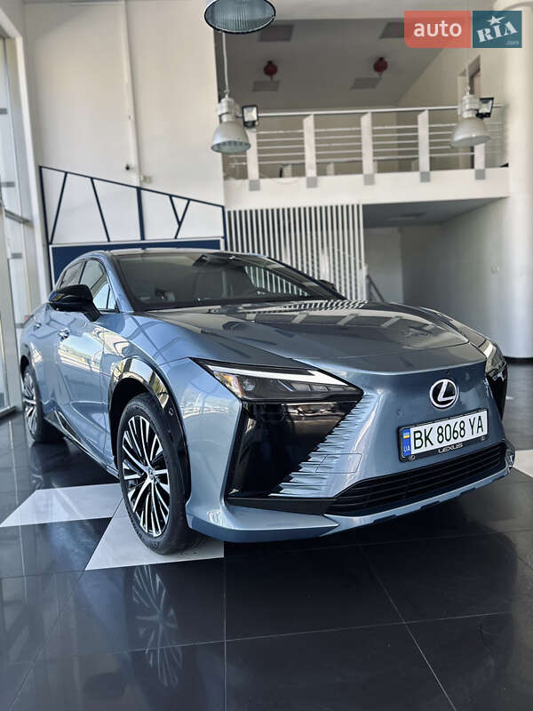 Lexus-33