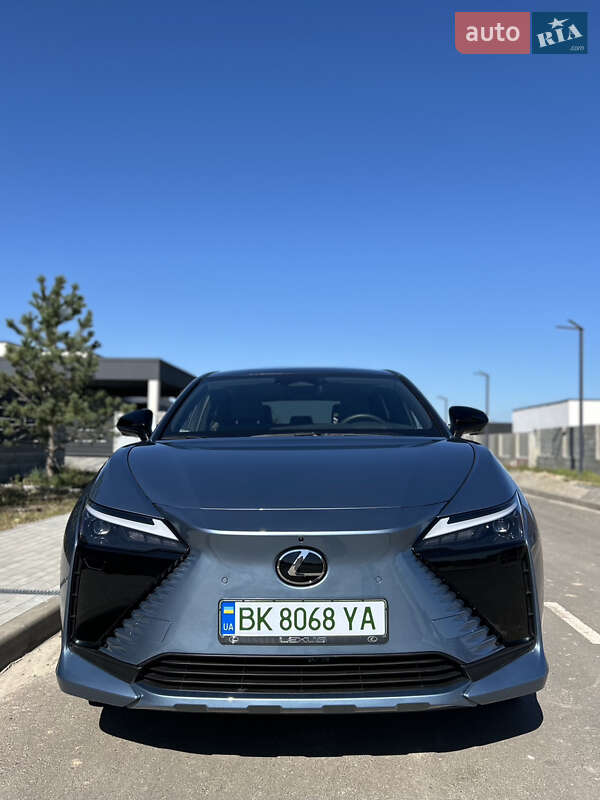 Lexus-11