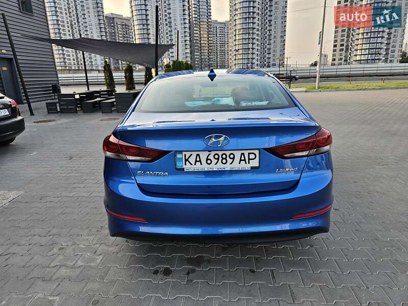 Hyundai Elantra 2016