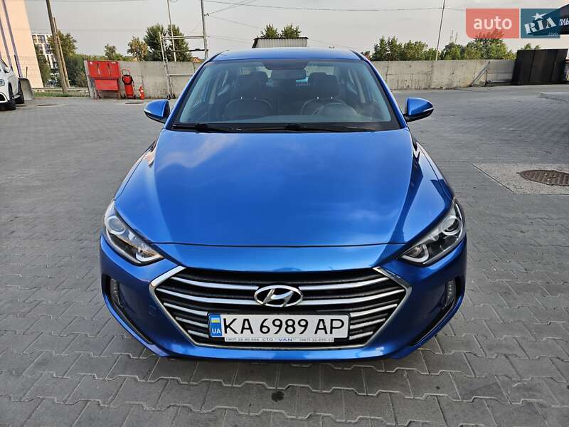 Hyundai Elantra 2016