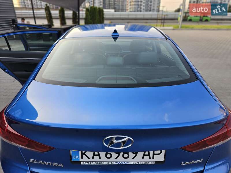 Hyundai Elantra 2016