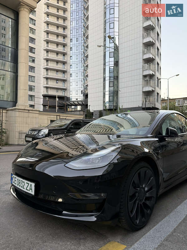 Tesla-4