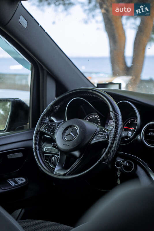 Mercedes-Benz V-Class 2017