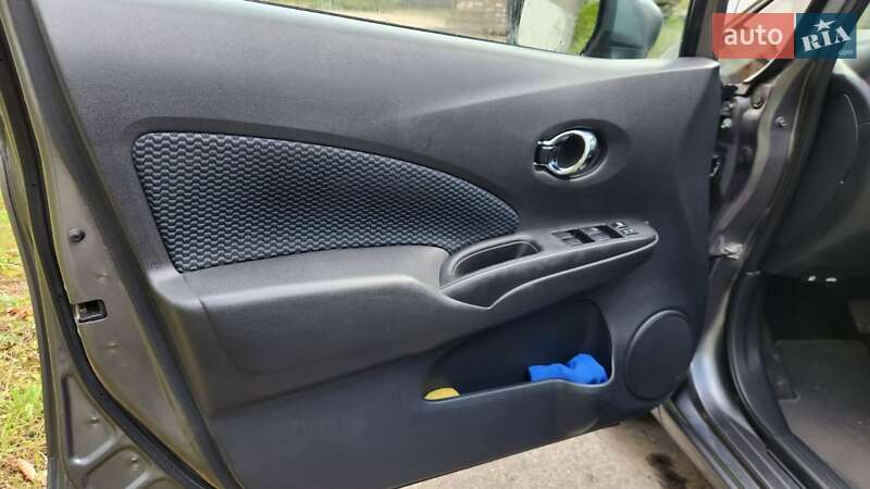 Nissan Versa Note 2018