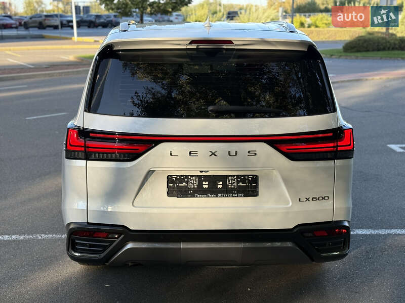 Lexus-56
