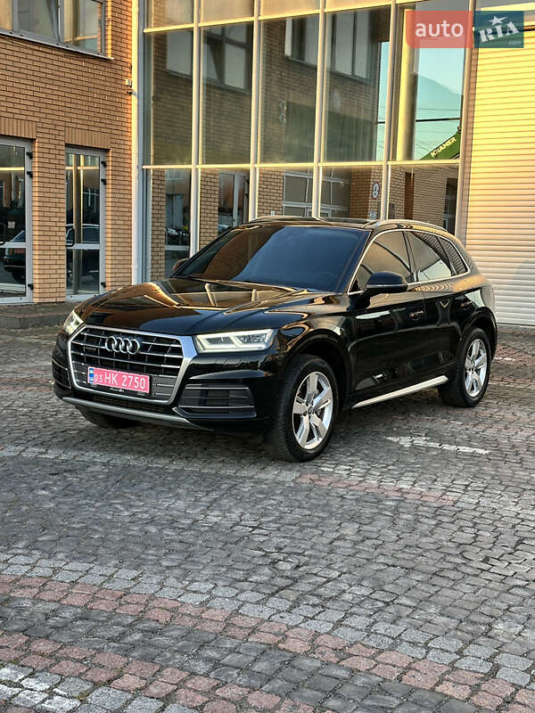 Audi-40