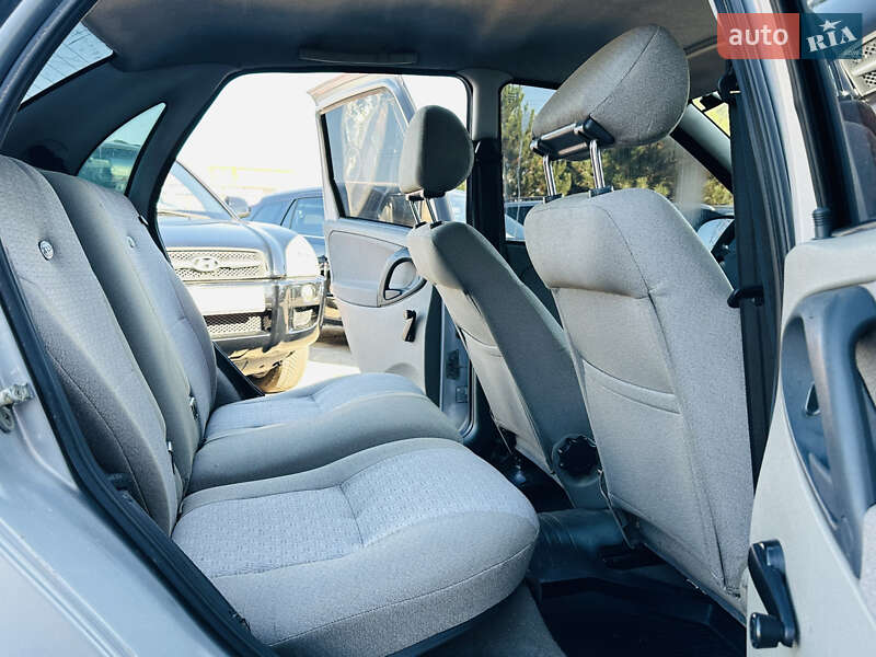 ВАЗ / Lada 1118 Калина 2008