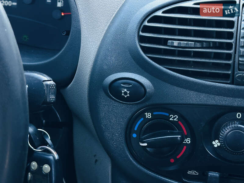 ВАЗ / Lada 1118 Калина 2008