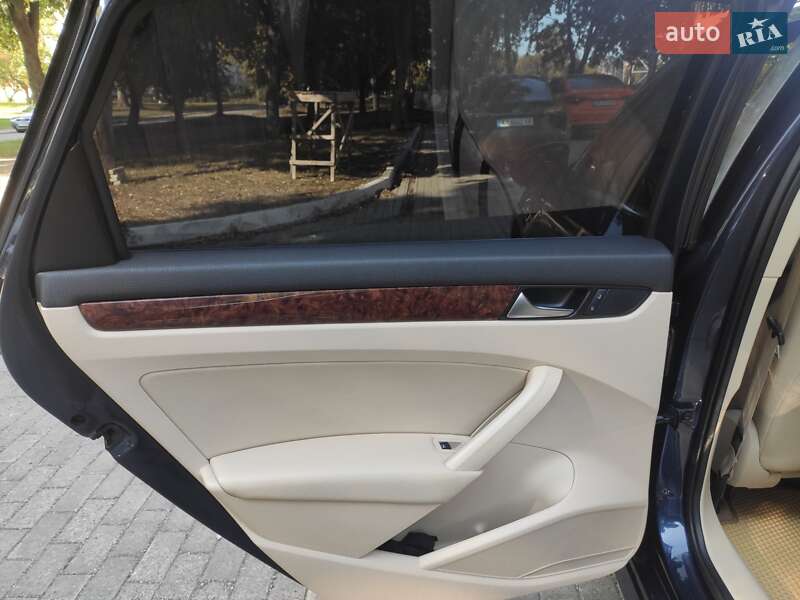 Volkswagen Passat 2012