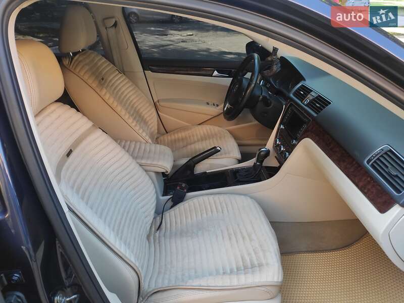 Volkswagen Passat 2012