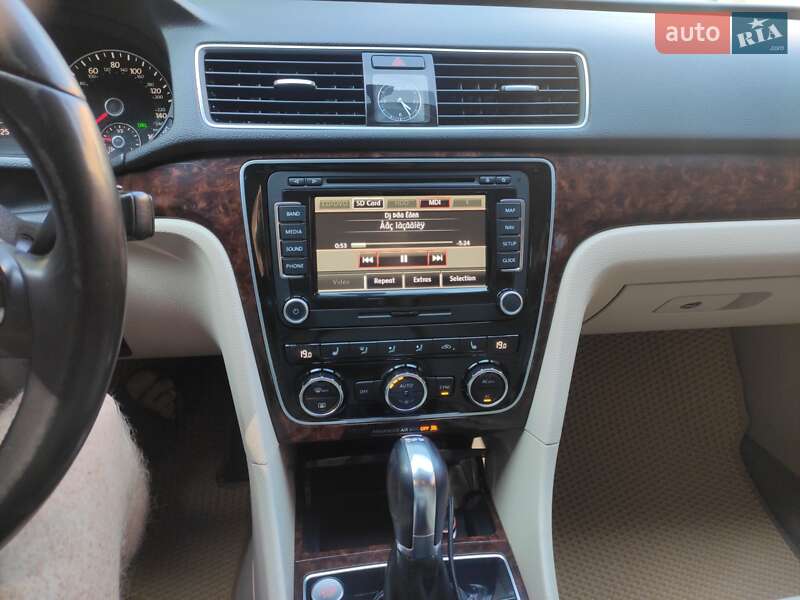 Volkswagen Passat 2012