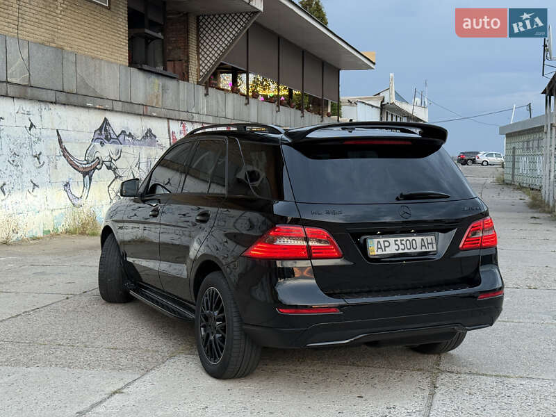 Mercedes-Benz M-Class 2011