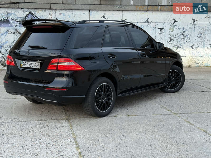 Mercedes-Benz M-Class 2011