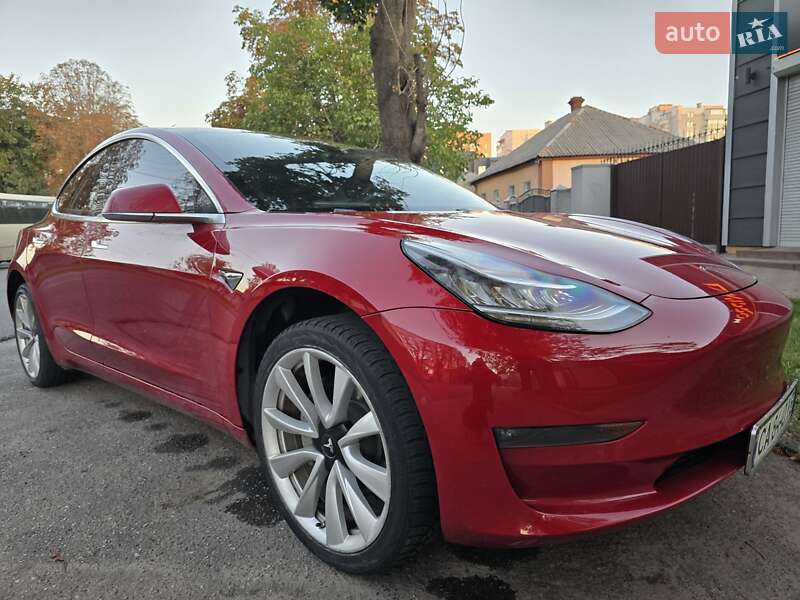 Tesla Model 3 2018