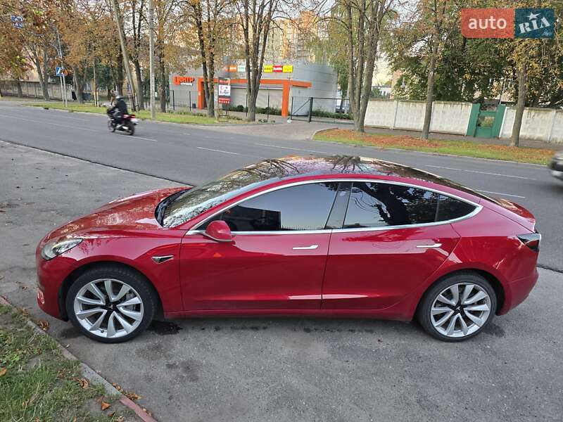 Tesla Model 3 2018