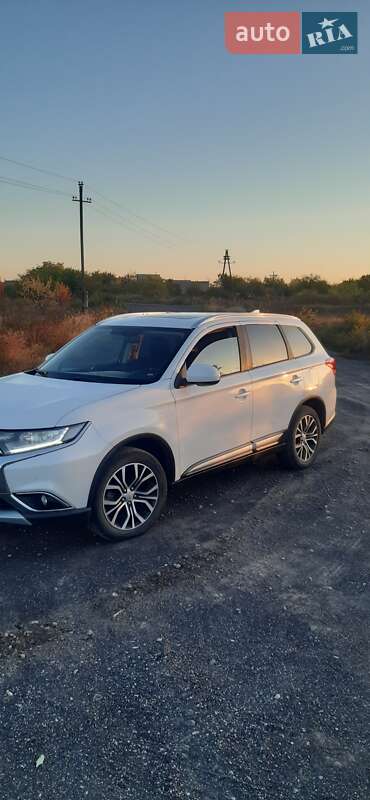 Mitsubishi Outlander 2018