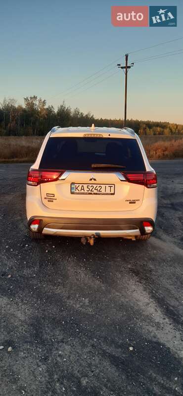 Mitsubishi Outlander 2018