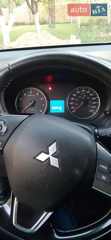 Mitsubishi Outlander 2018