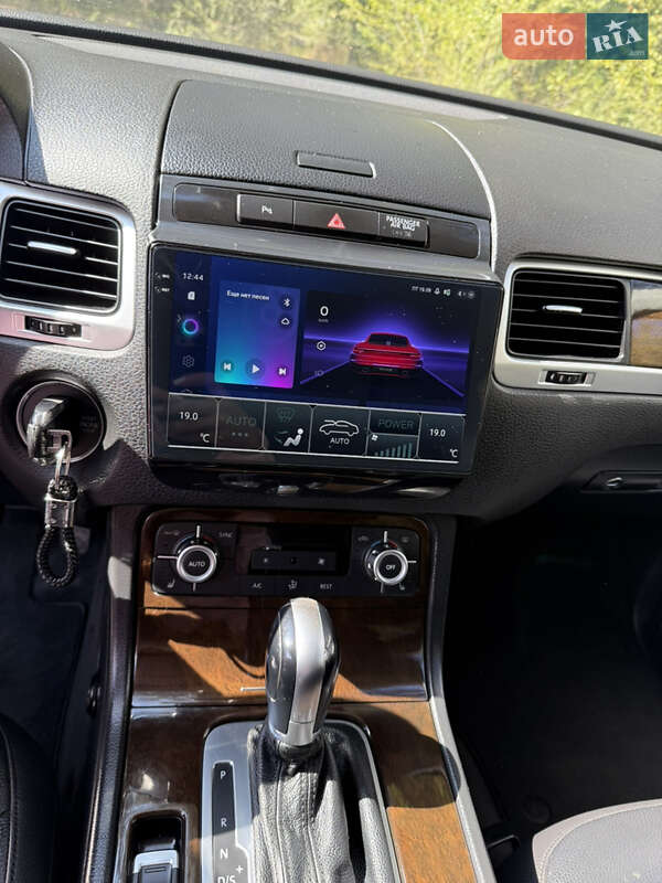 Volkswagen Touareg 2014