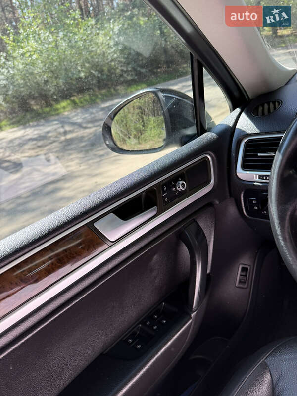 Volkswagen Touareg 2014