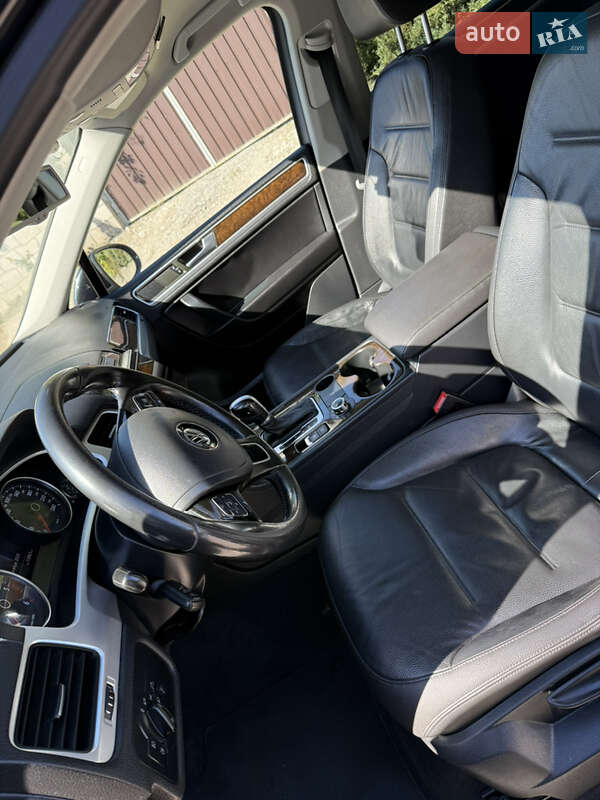 Volkswagen Touareg 2014