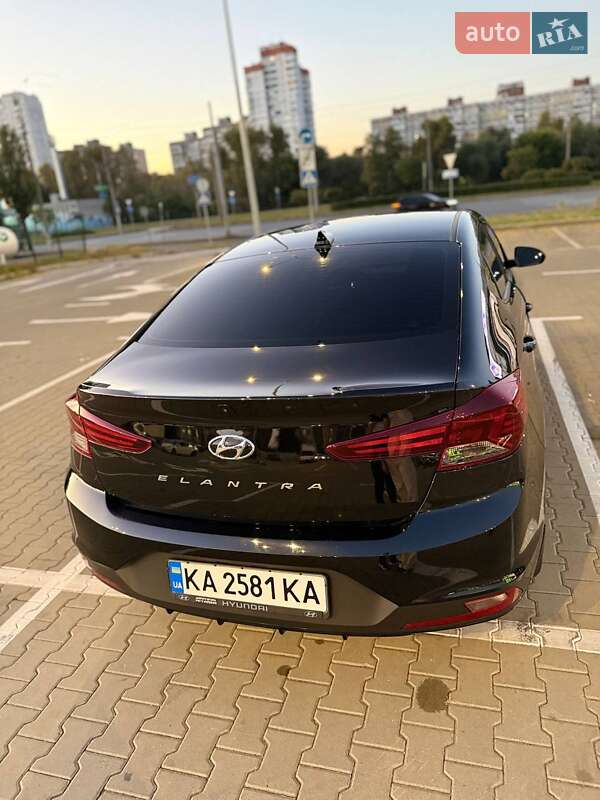 Hyundai-31