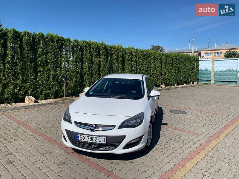 Opel Astra 2013