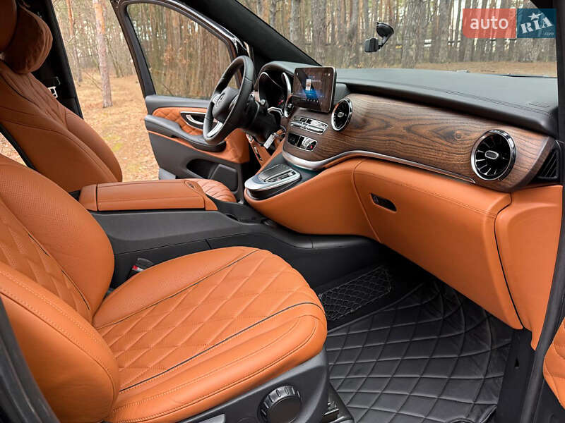 Mercedes-Benz V-Class 2021