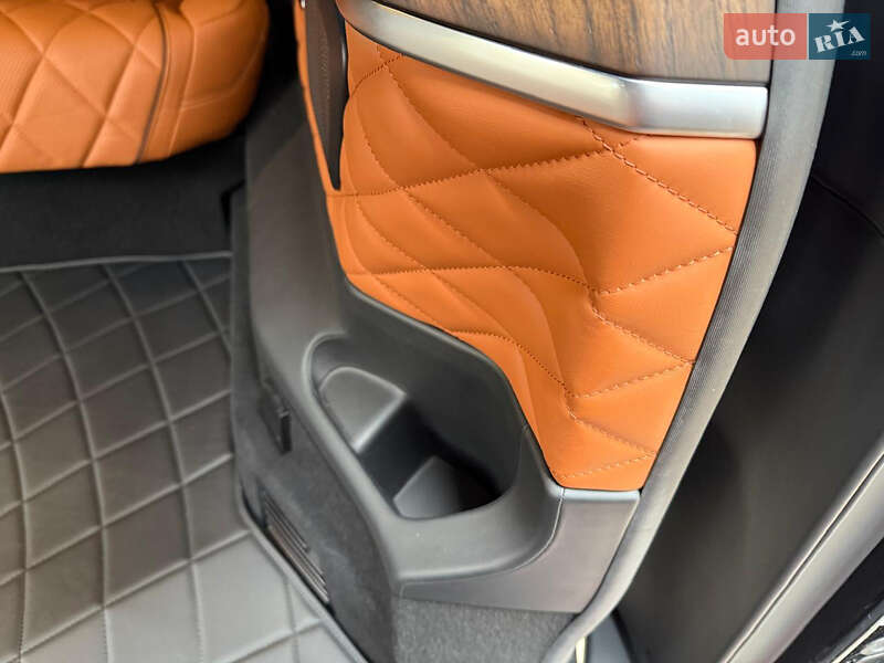 Mercedes-Benz V-Class 2021