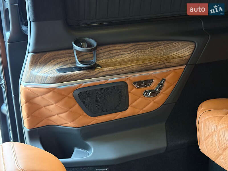 Mercedes-Benz V-Class 2021