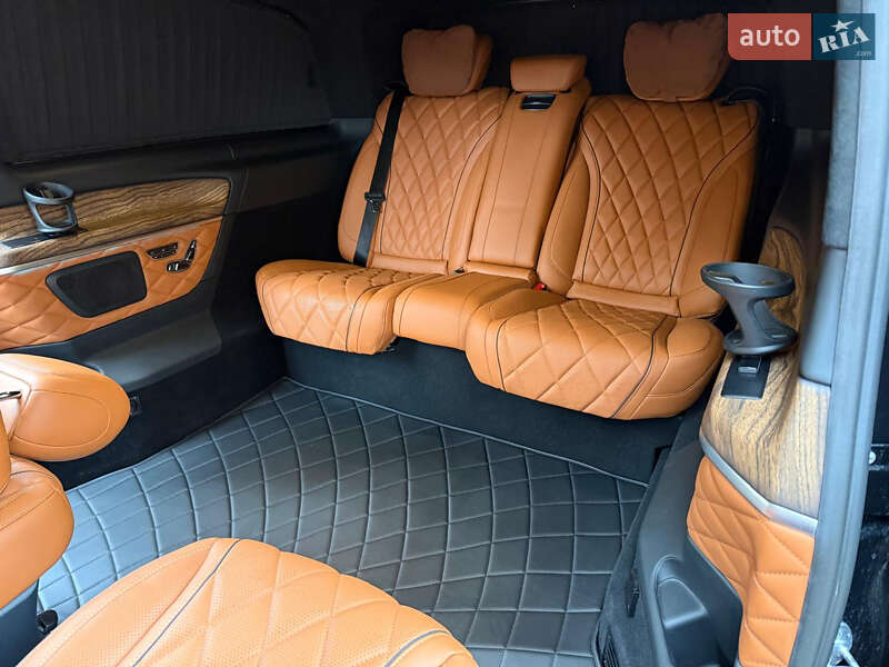 Mercedes-Benz V-Class 2021