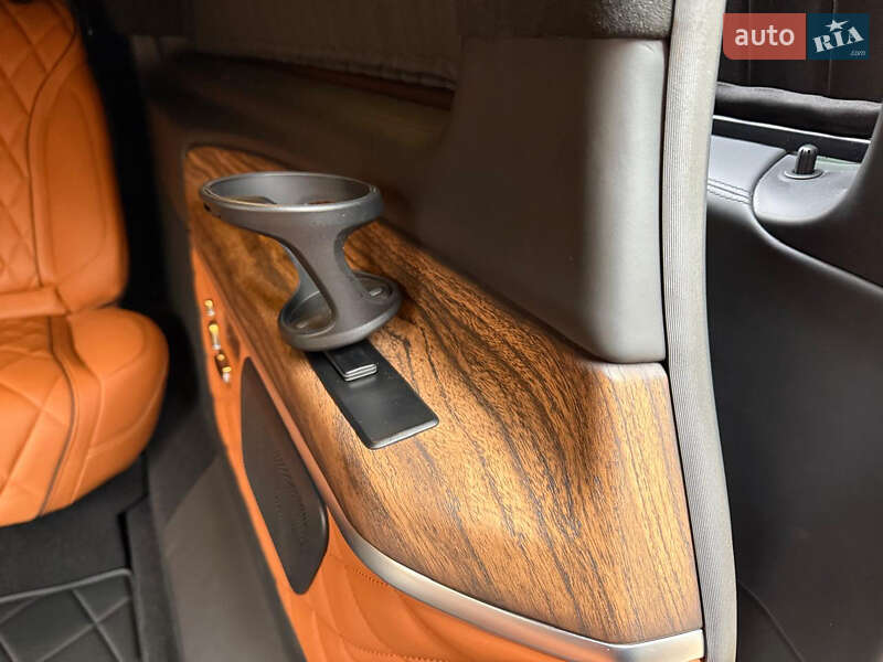 Mercedes-Benz V-Class 2021