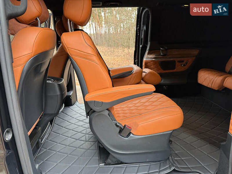 Mercedes-Benz V-Class 2021