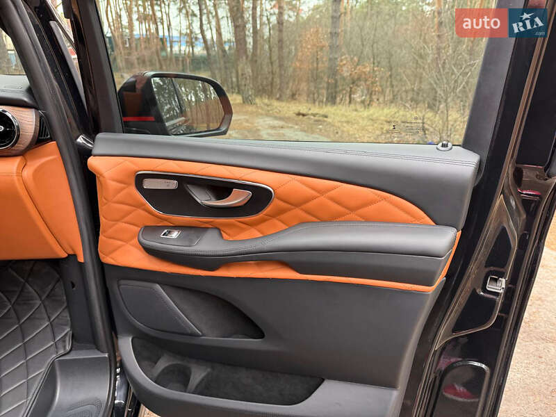 Mercedes-Benz V-Class 2021