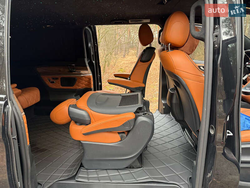 Mercedes-Benz V-Class 2021