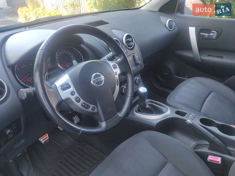 Nissan Qashqai+2 2011