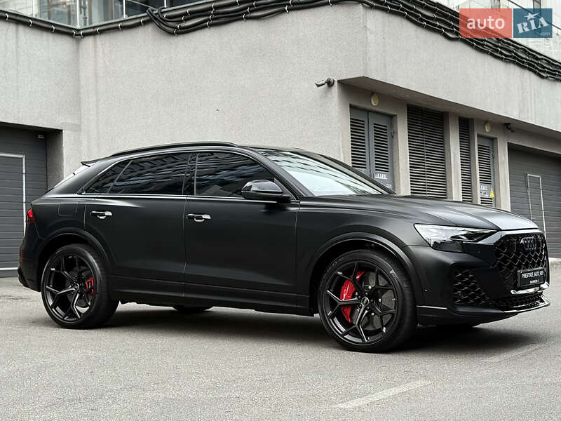 Audi RS Q8 2024