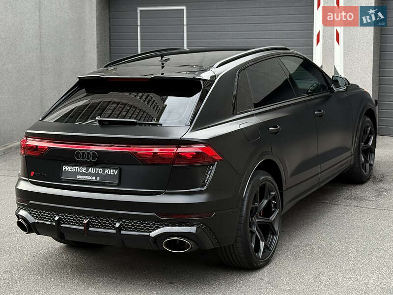 Audi RS Q8 2024