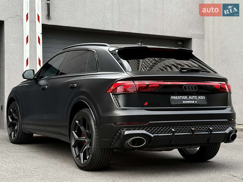 Audi RS Q8 2024