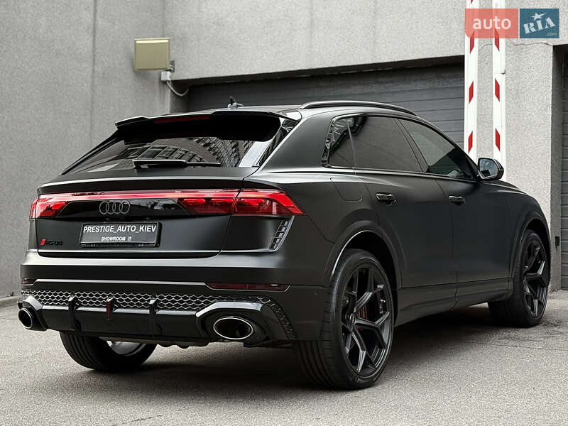 Audi RS Q8 2024