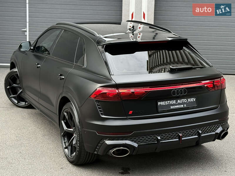 Audi RS Q8 2024