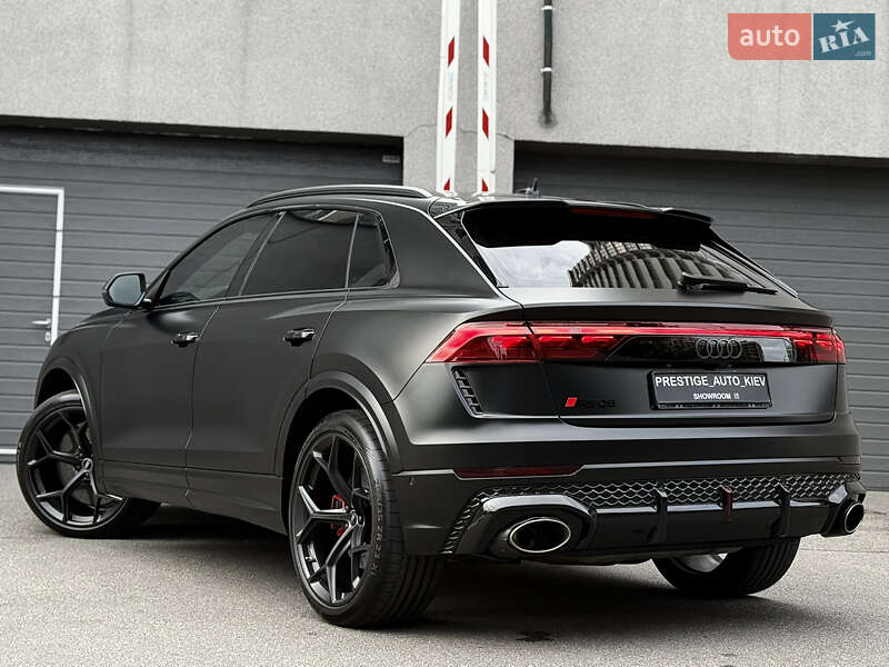Audi RS Q8 2024