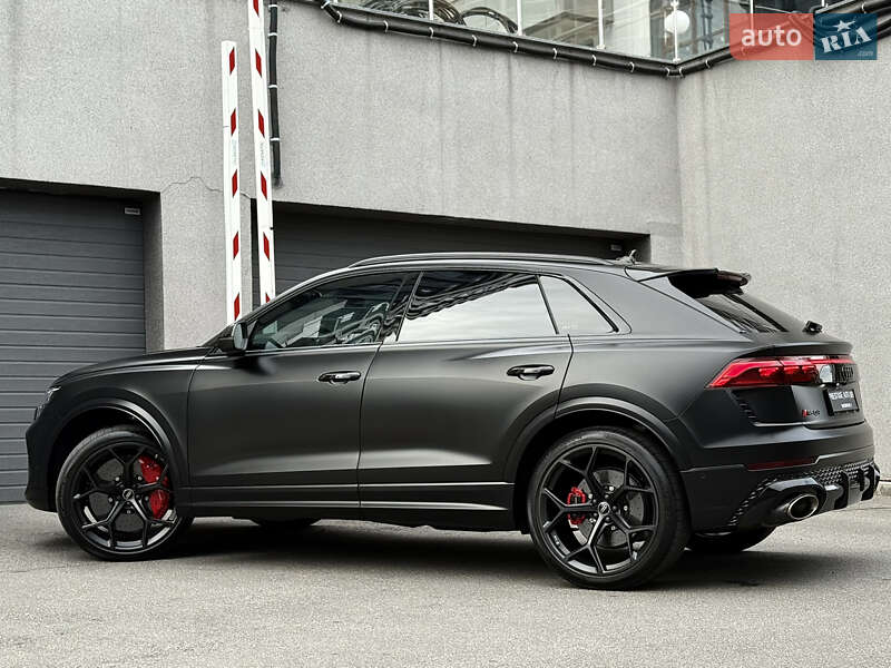 Audi RS Q8 2024