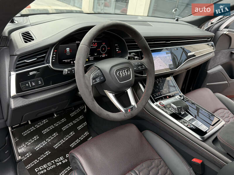 Audi RS Q8 2024