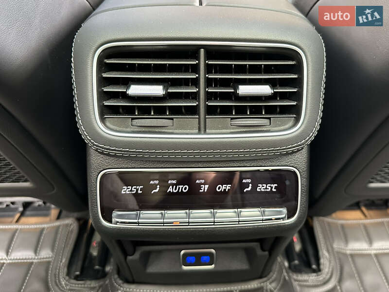 Mercedes-Benz GLE-Class 2024