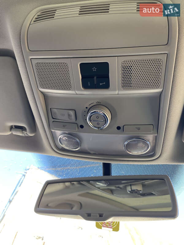 Volkswagen Passat 2011