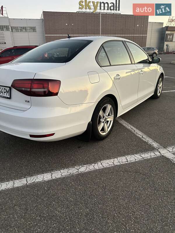 Volkswagen Jetta 2016