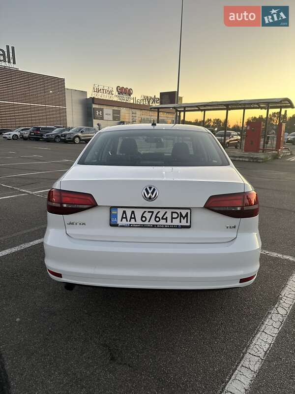Volkswagen Jetta 2016